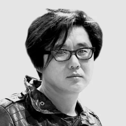 [이응준의 과거에서 보내는 엽서] [80] 러시아 혁명의 삼각형