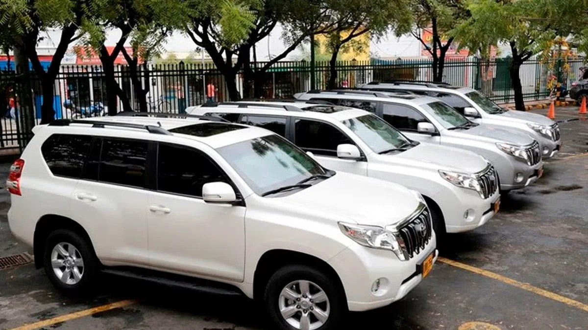 Contraloría revisó posible doble pago en contrato de $75 millones del Concejo de Bogotá por limpieza de camionetas