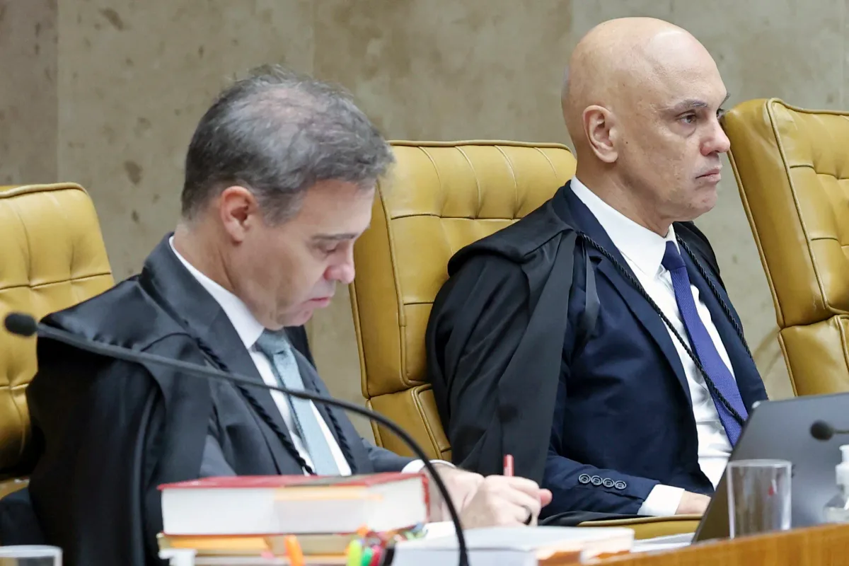 Embate no STF ajudou candidatura de Flávio Bolsonaro?