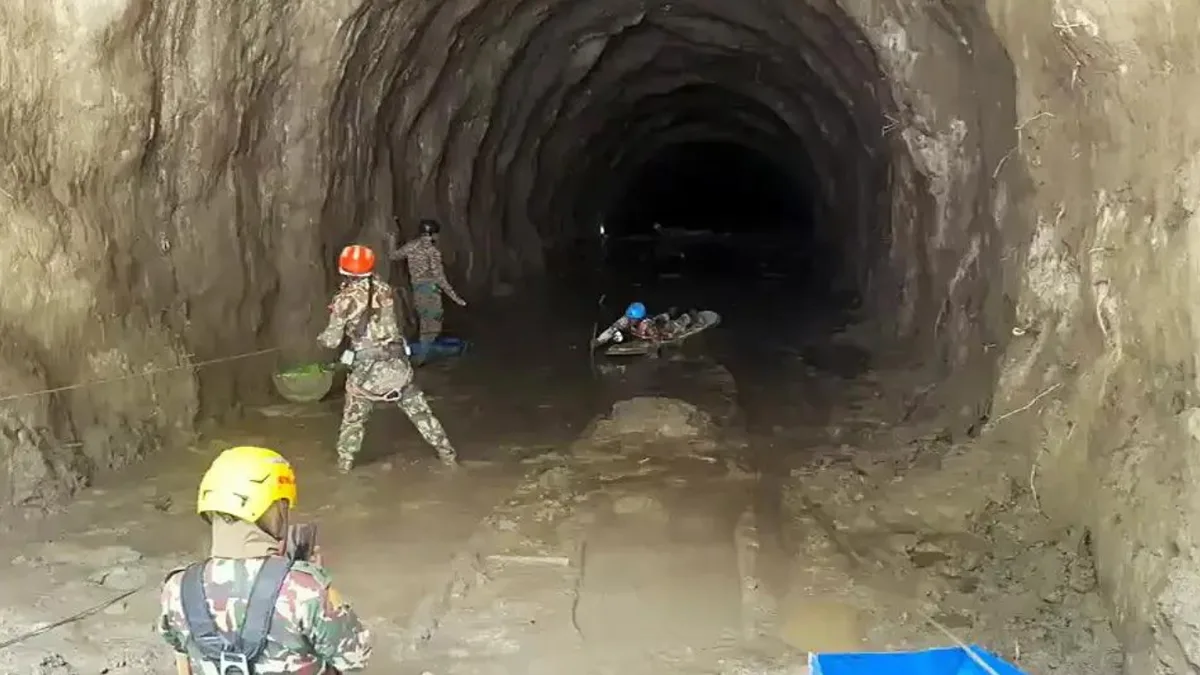 '23 Silkyara 'rat miners' offer to join Nepal tunnel rescue