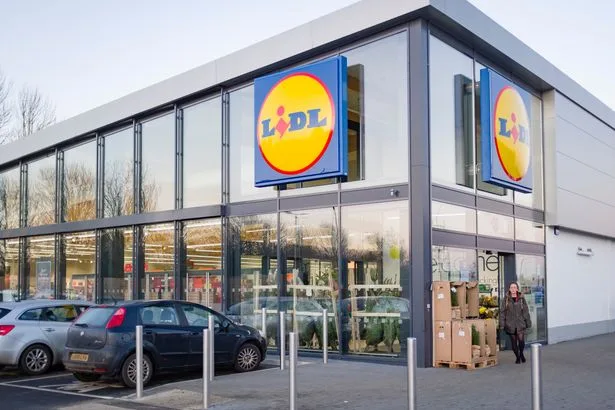 ‘Five levels of secure storage’ with £6 Lidl organiser similar to ‘stylish’ £12 B&Q