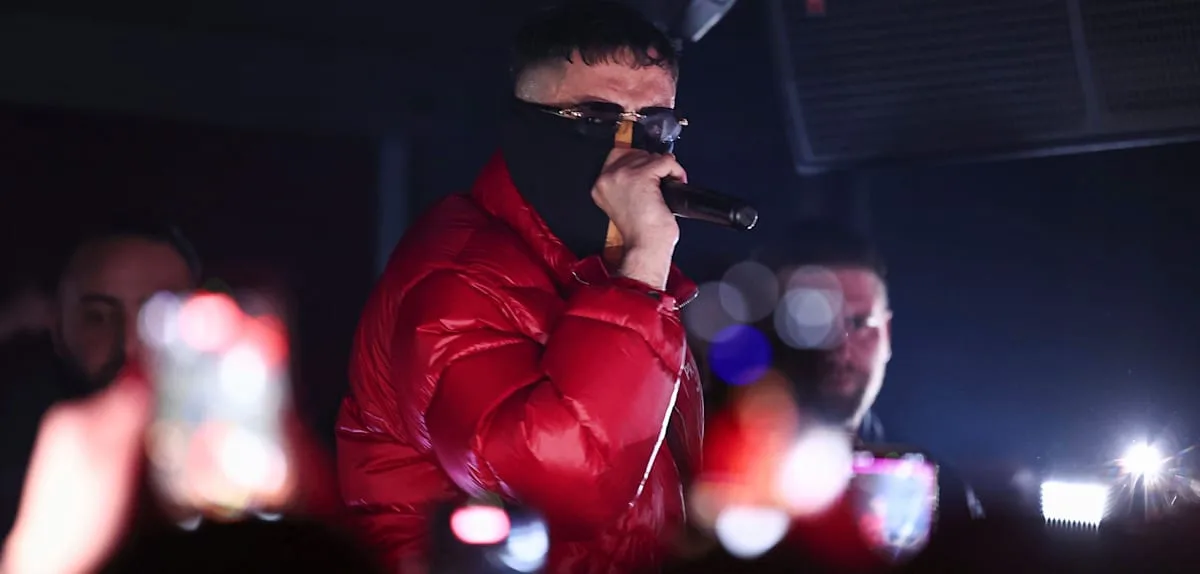 „Er befindet sich unter ärztlicher Aufsicht“ – Rapper Haftbefehl muss Konzerte absagen