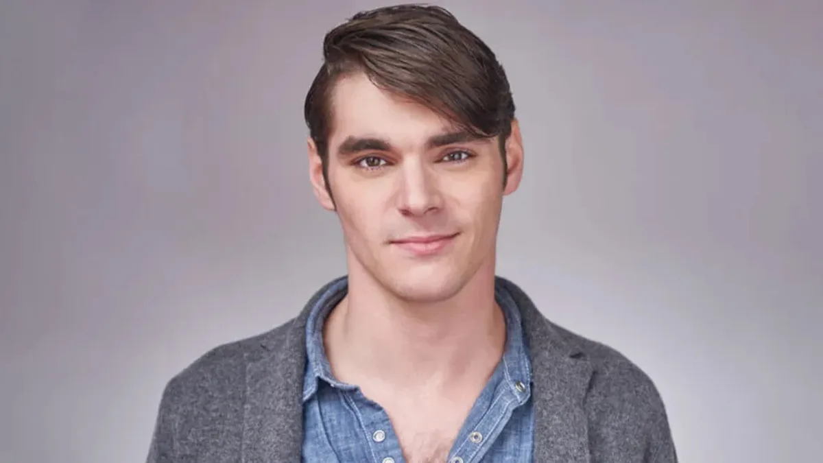 RJ Mitte's fiancée, Kennedy Suarez, gave him an ultimatum - Report
