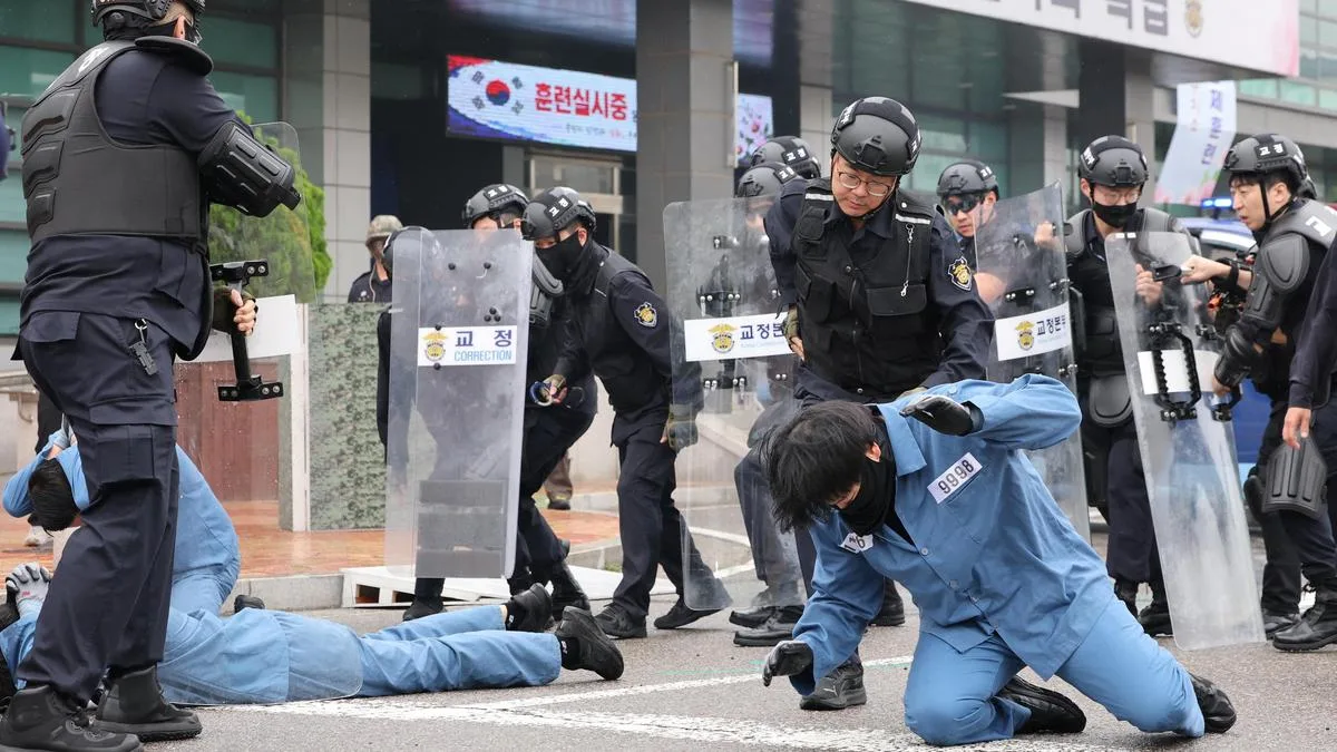 U.S., South Korean militaries wrap up drills early, day after North's missile barrage