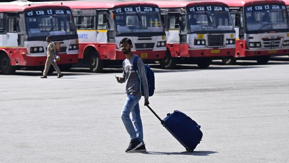 KSRTC to operate 850 extra buses for Gandhi Jayanti weekend