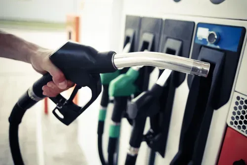 Enough is enough! French fishermen block ports over petrol prices