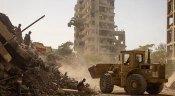 Primeiros contentores com ajuda humanitária recolhida em Portugal chegam a La Guaira