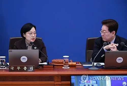 韓총리 "국무회의 생중계 긍정효과 커…국무위원도 취지 이해"