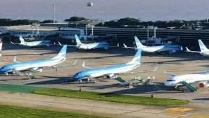 Comienza paro de 48 horas en aeropuertos de Argentina