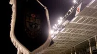 Vasco tem expulsão polêmica no primeiro tempo contra o Vitória; veja
