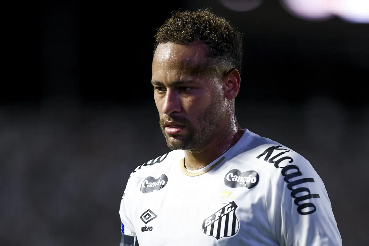 Neymar quer ‘organizar’ vaias e faz cobrança à torcida do Santos