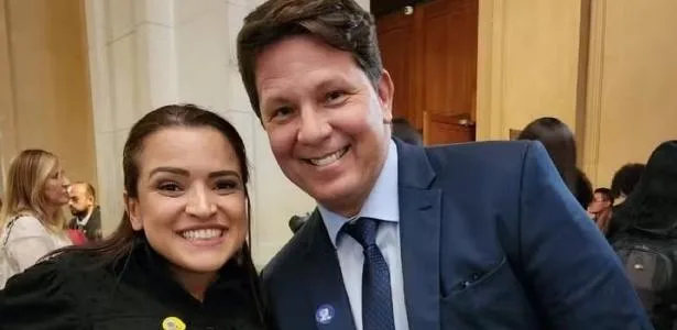 Dona de produtora nega uso de emenda em filme sobre Bolsonaro