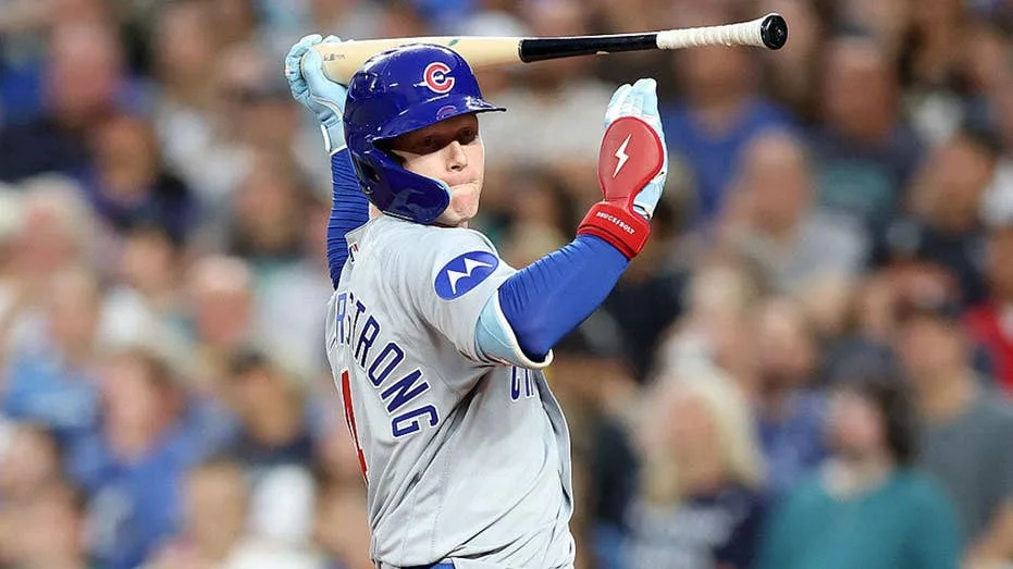 Pete Crow-Armstrong goes ballistic after umpire misses balk call in Cubs loss to Diamondbacks