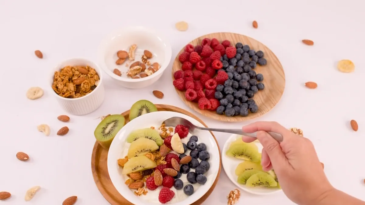 The five trendy health foods actually worth buying, plus the simple breakfast bowl bringing them all together