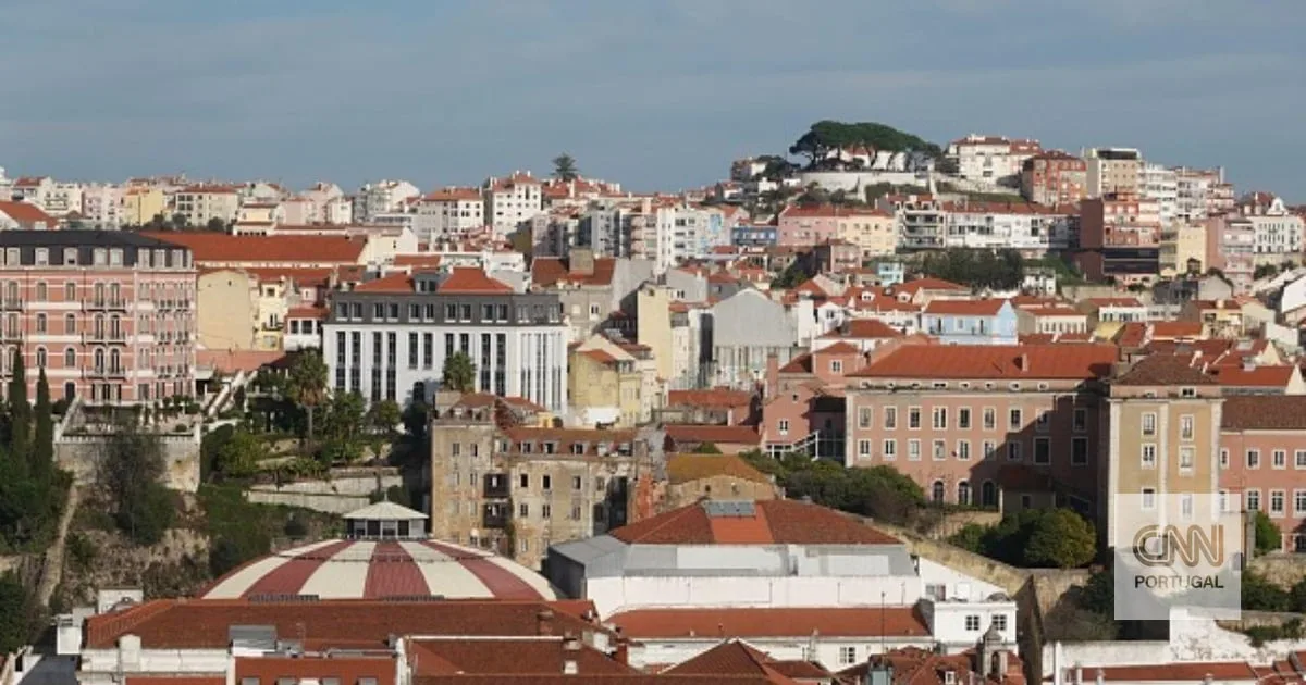 Mulher morre atropelada por camião do lixo em Lisboa