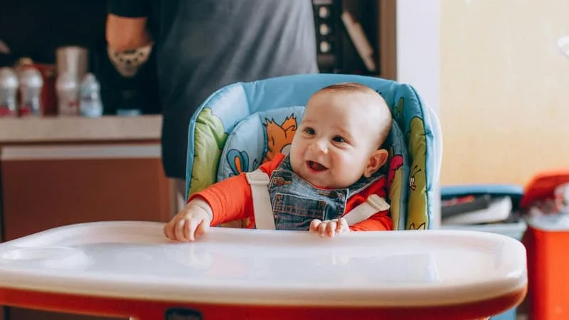Cette chaise pour bébés vendue chez Leclerc et Amazon peut basculer et entraîner de graves blessures: ne l'utilisez plus