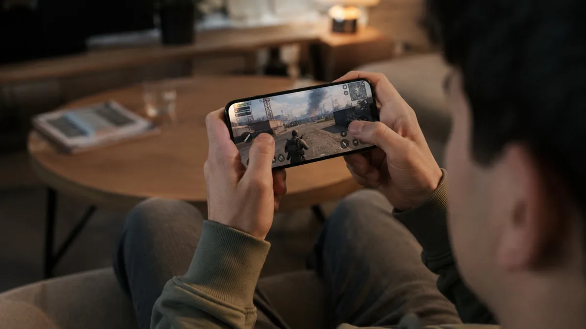 El iPhone podría convertirse en una consola: Apple prepara su propio mando para juegos