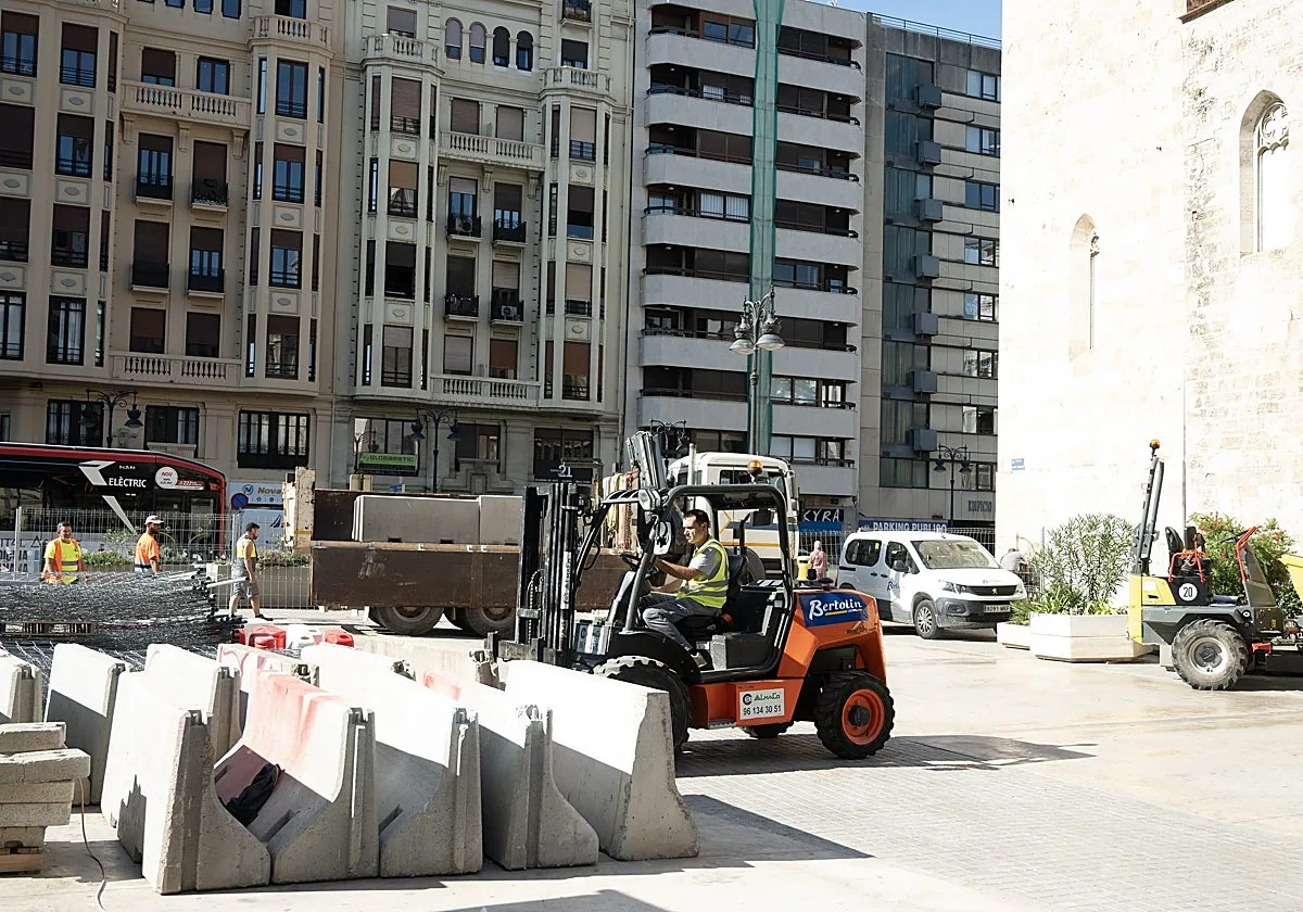 La plaza de San Agustín de Valencia inicia su transformación para ganar espacio peatonal y zonas verdes