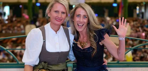 Oktoberfest in München: Hunderte Frauen feiern lesbisches Wiesn-Fest