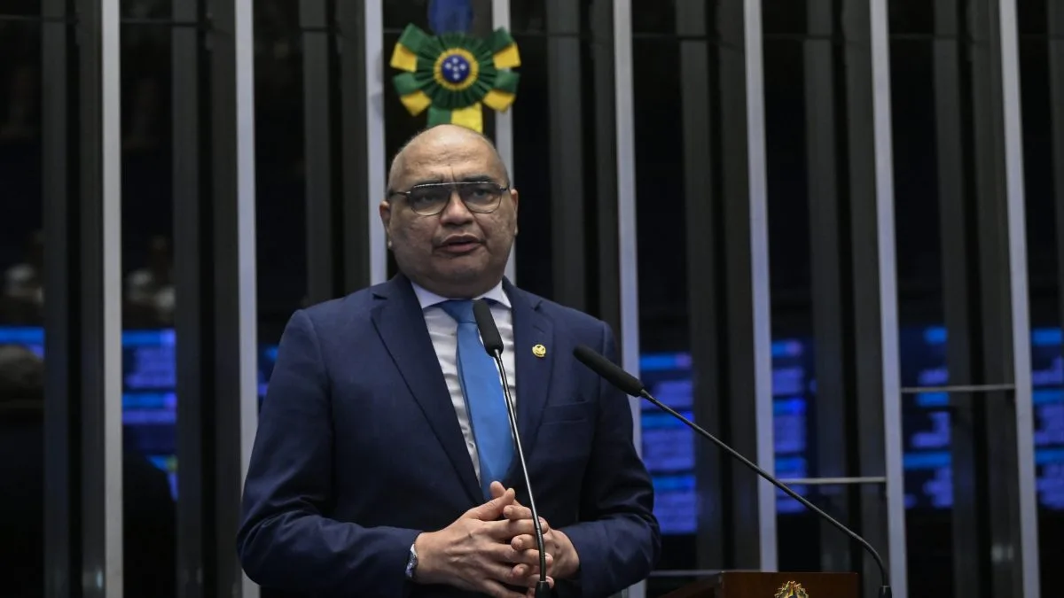 Após vencer câncer pela terceira vez, Sargento Reginauro assume vaga de Girão no Senado