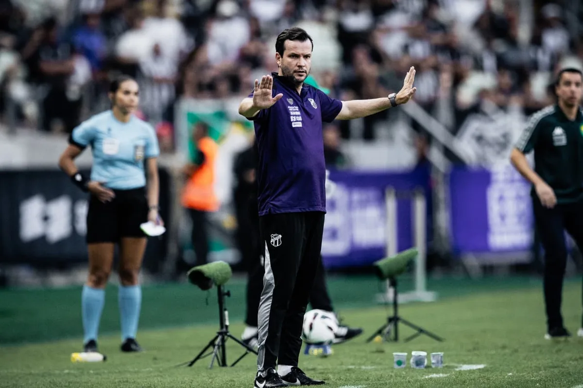 Após derrota, Daniel Paulista aponta erros do Ceará: “Equipe muito lenta”