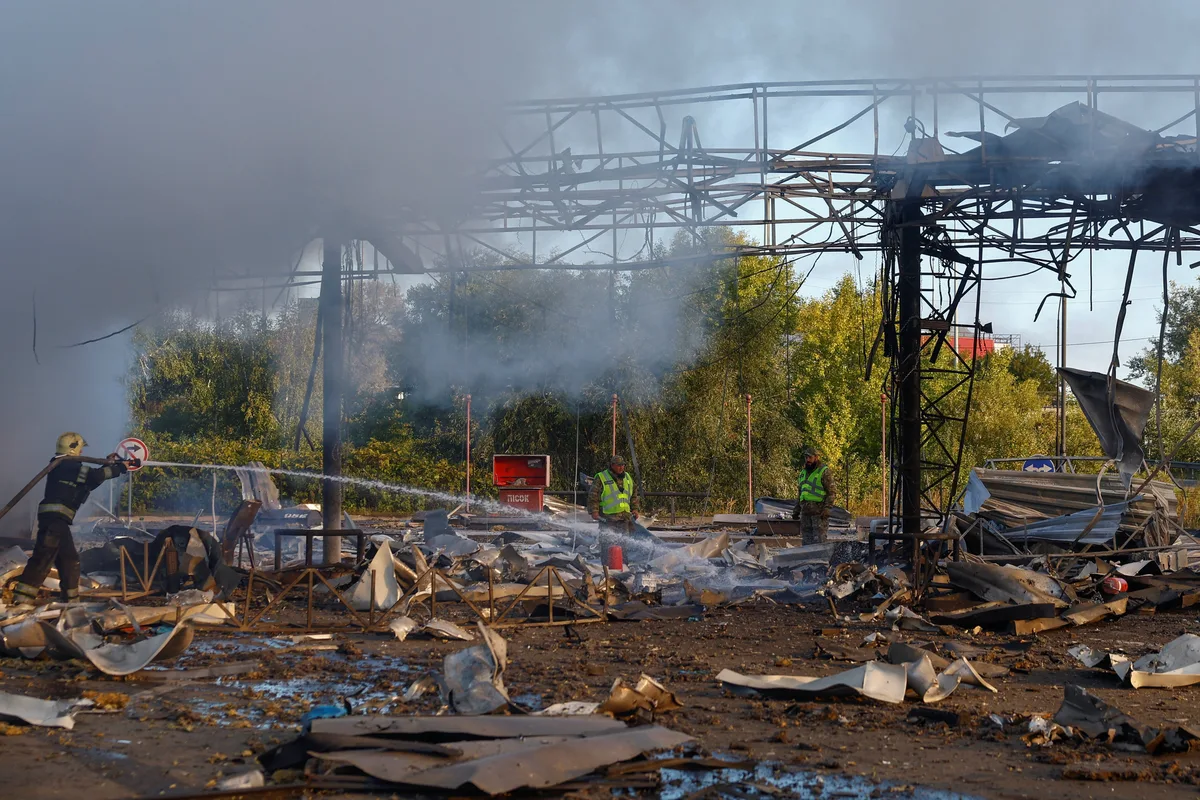Nuevos bombardeos de Putin contra infraestructuras civiles en Ucrania: al menos dos muertos y siete heridos