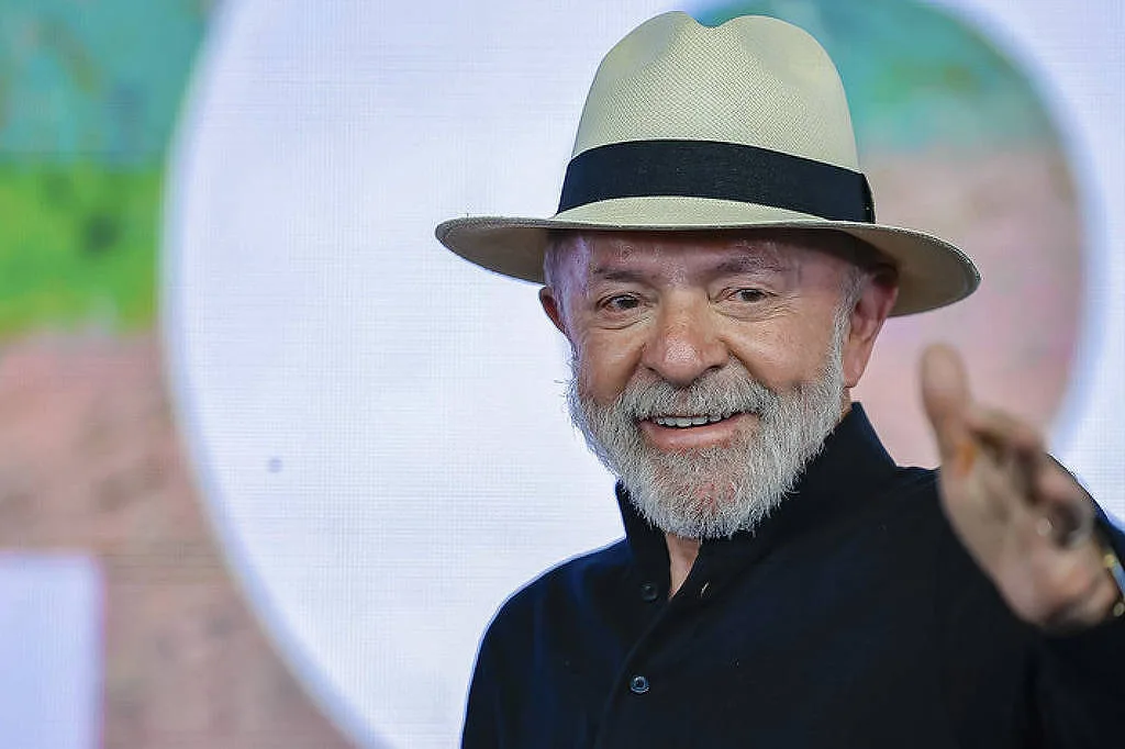 Lula diz estar convencido de que Motta e Alcolumbre vão votar fim da taxa das blusinhas