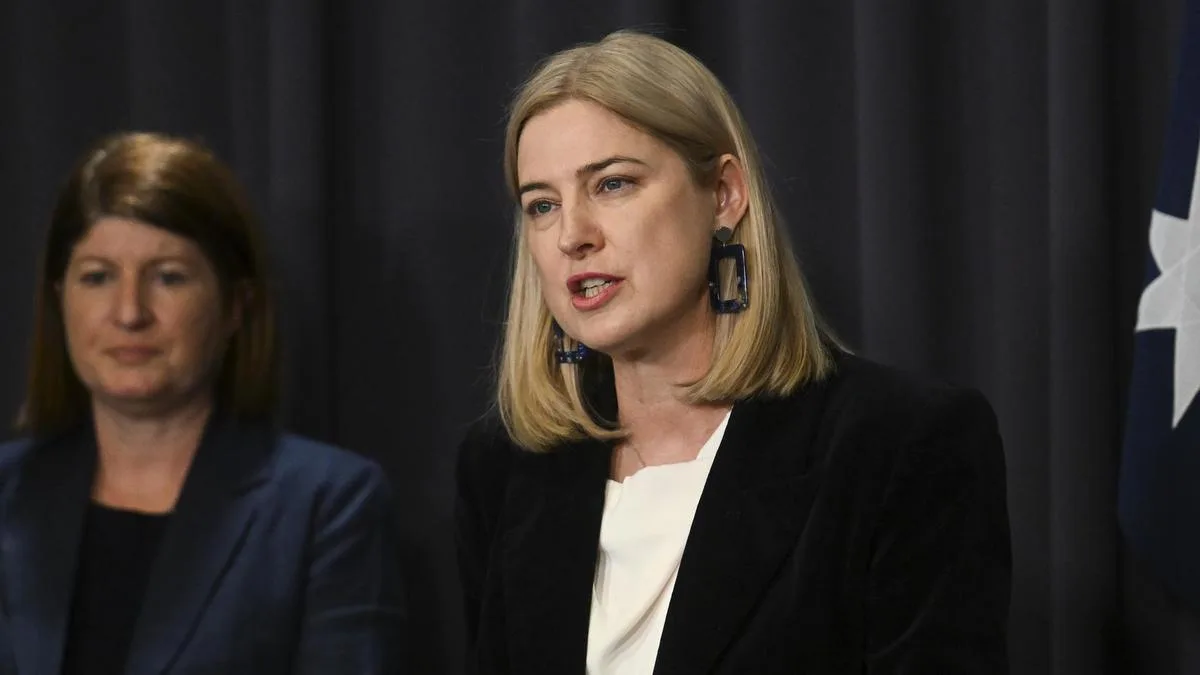 Conservationists slam Albanese government’s $145m bird flu spend as deadly virus spreads