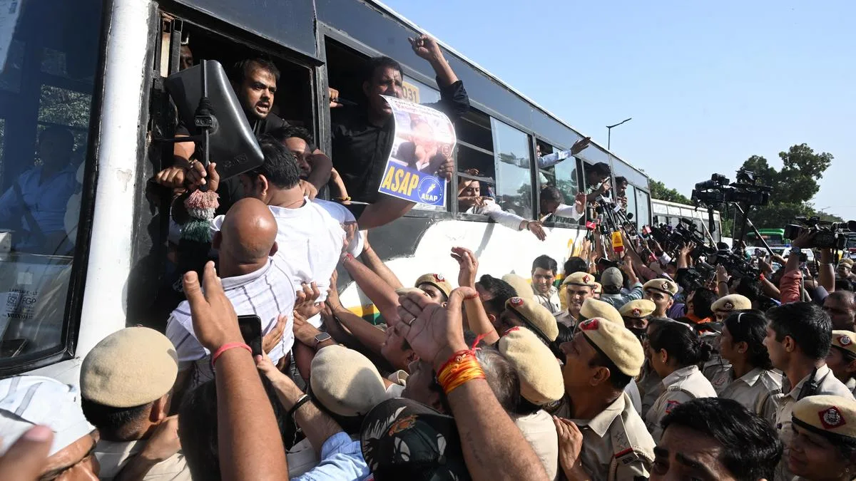 CEC row: Delhi Police detain protesting Aam Aadmi Party workers