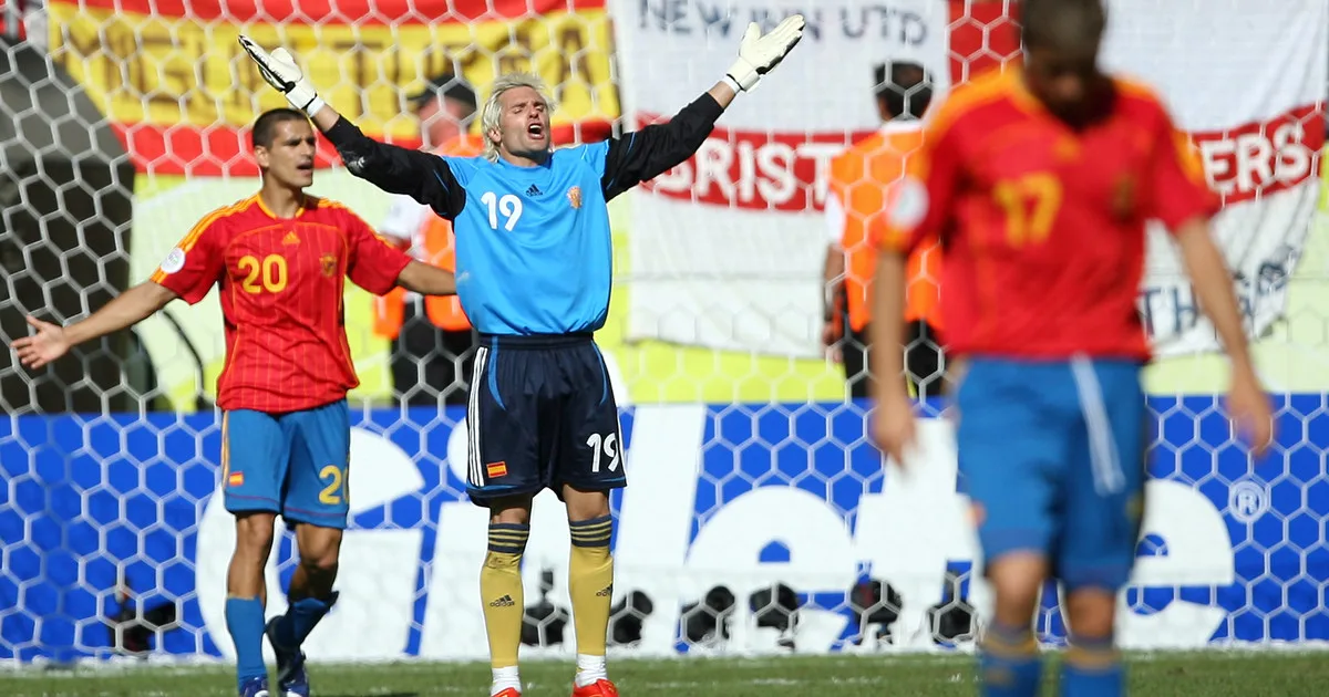 Santiago Cañizares, exarquero: "Los futbolistas, salvo que sean hijos de jugadores, no están preparados para saber gestionar patrimonios"