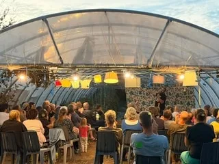 « Pas besoin de faire 50 km pour un concert » : quand la culture s’échappe des grandes villes pour nourrir les campagnes