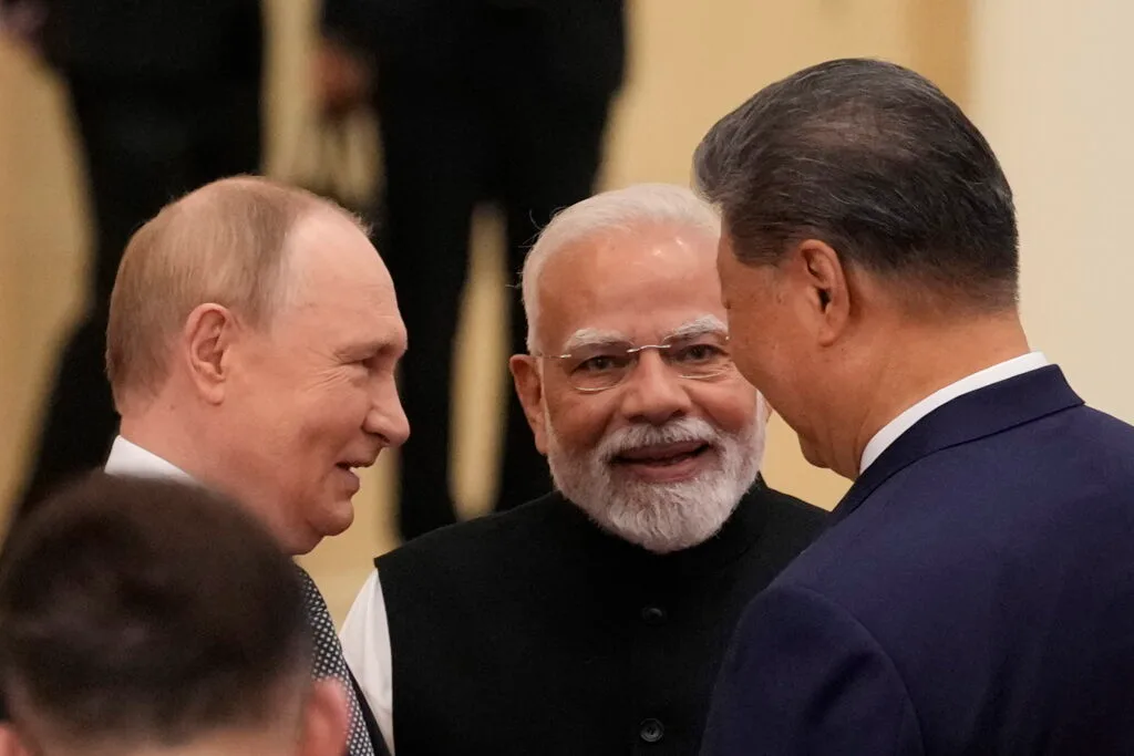 PM indiano pede fim da guerra na Ucrânia durante reunião com Putin