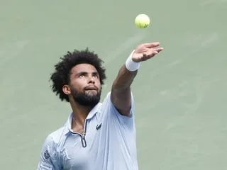 « C’est bien d’être enthousiaste, mais… » : Yannick Noah voit Arthur Fils aller encore plus haut mais le met en garde