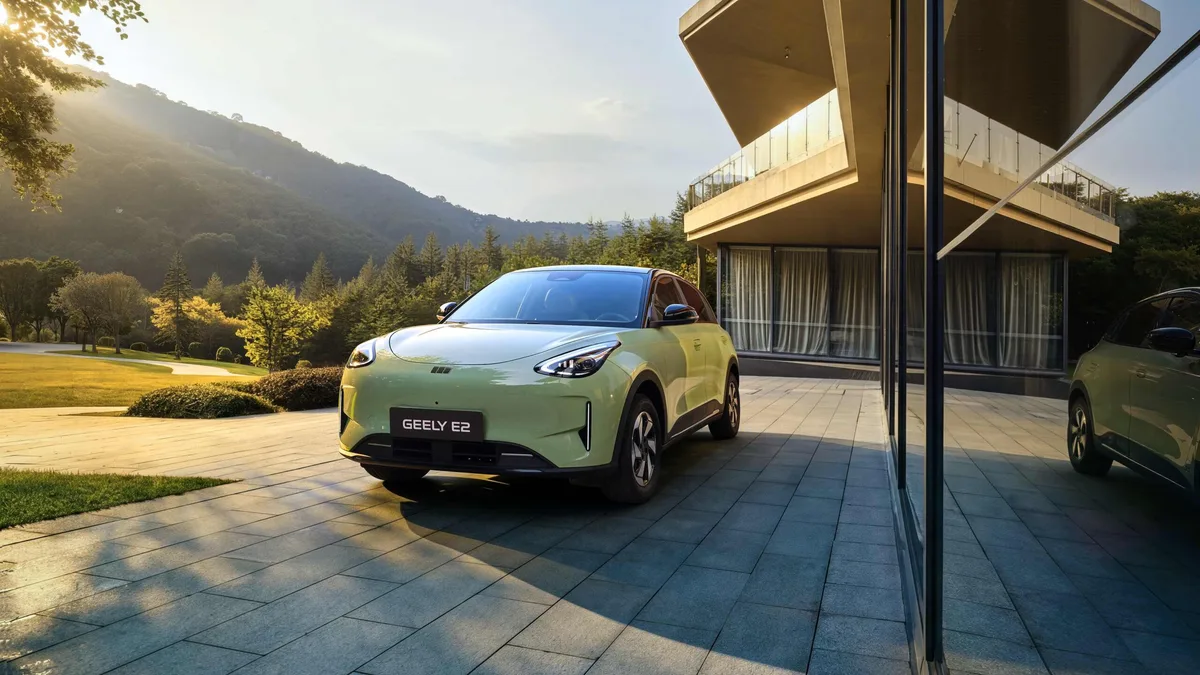 “O que tem no carro?” Chinesa Geely chega a Portugal com três modelos e 15 concessionários