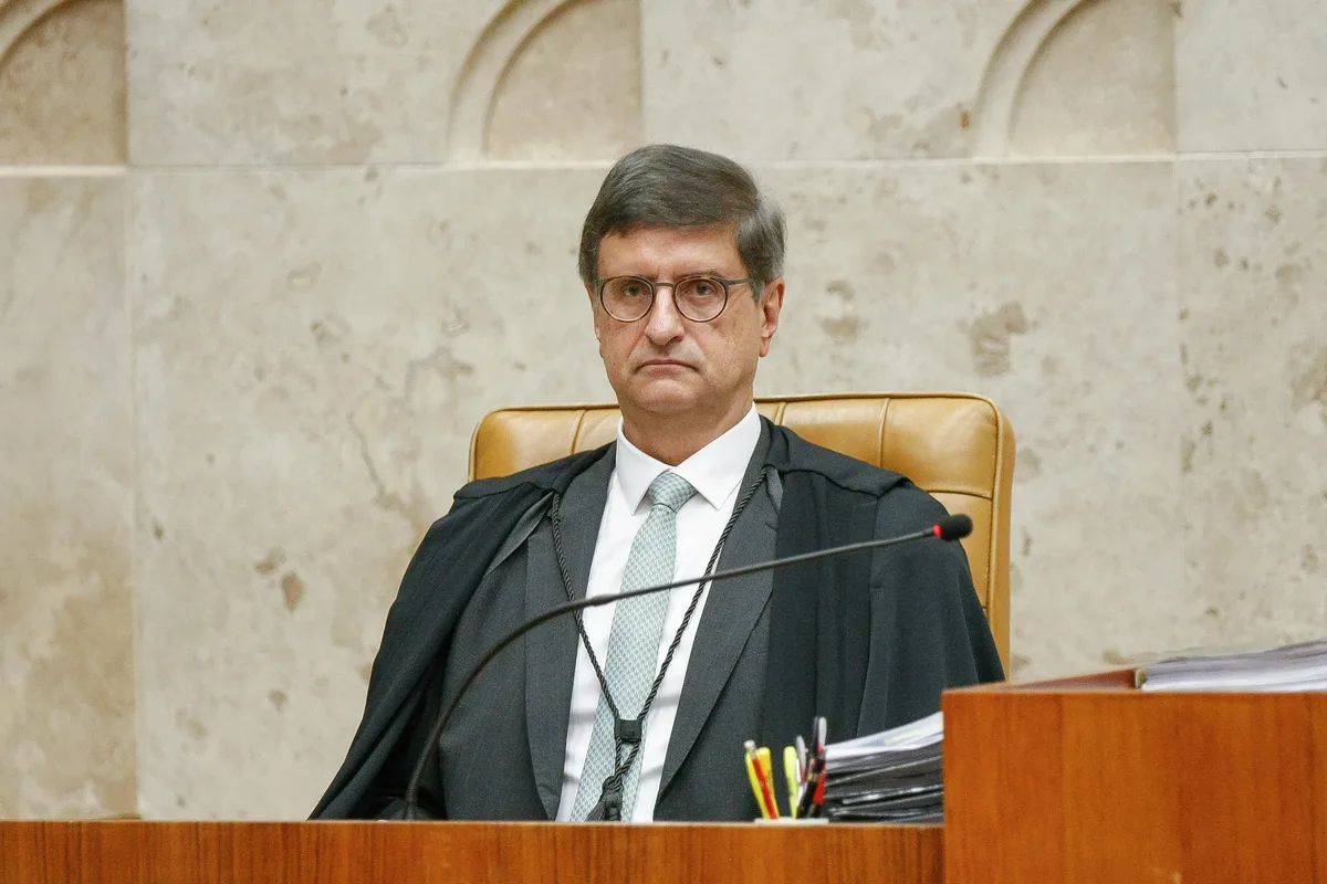 Mensagens recuperadas pela PF revelam aproximação de Paulo Gonet com Daniel Vorcaro