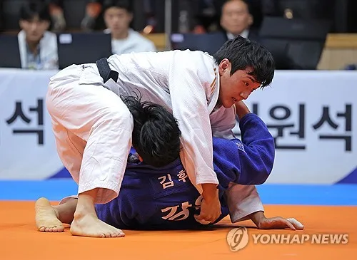 [전국체전] 무릎 부상에 업어치기 못 쓰는 이준환 "신이 내린 계시"