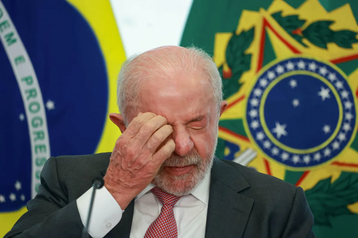 Campanha de Lula admite desgaste no caso Moraes e faz reunião de emergência