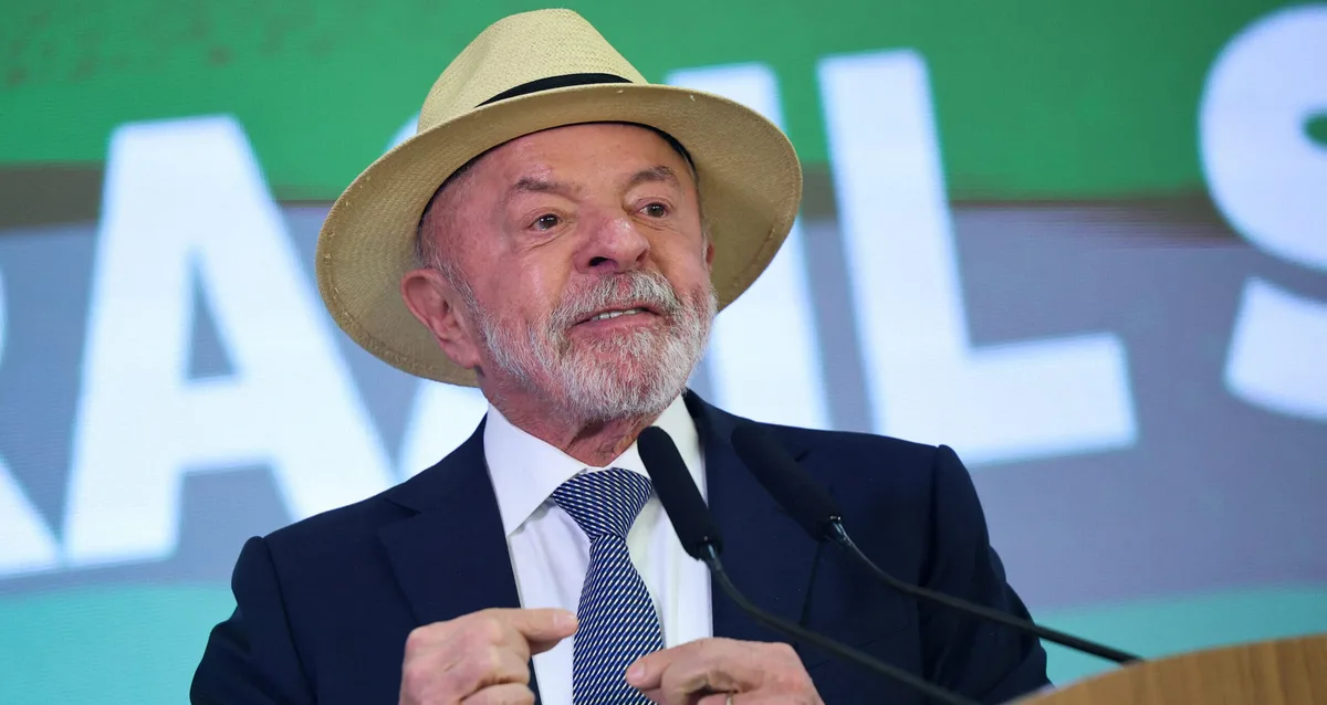 Lula diz que só dará agrément a embaixador após eleições e que tenta conversa com Trump