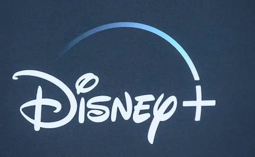 Disney ofrece jubilación anticipada a ejecutivos con larga trayectoria; mantiene despidos masivos