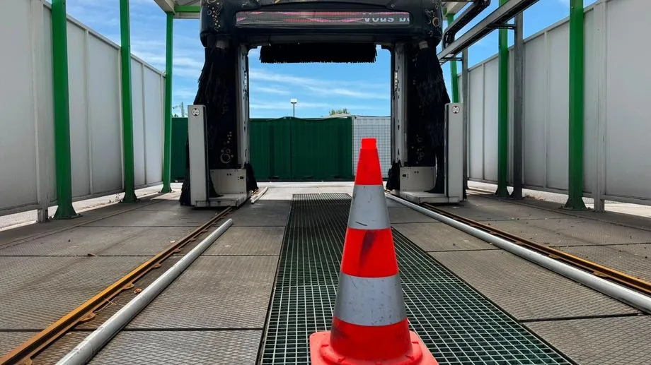 Sécheresse : "On est mis devant le fait accompli", les stations de lavage contraintes de fermer en Loire-Atlantique