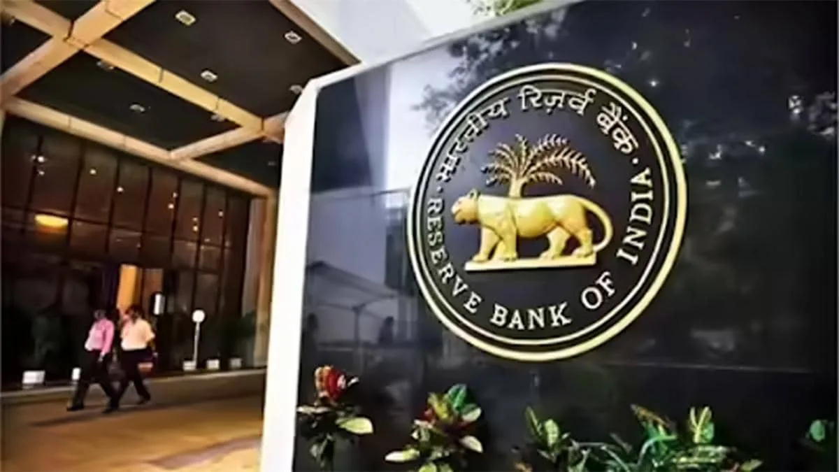 Central bank may bring clarity on Tata Sons listing amid recast talk