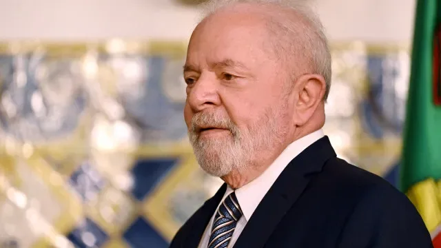 Lula defende enriquecimento de urânio no Brasil para fins pacíficos