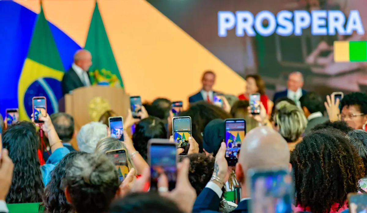 Lula propagandeia projeto de lei que prevê perdão a dívidas de MEIs