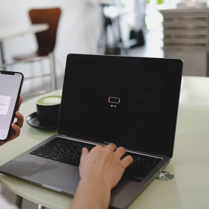 Actualité : Votre MacBook se décharge trop vite ? J’utilise ces 7 astuces sur macOS pour augmenter son autonomie
