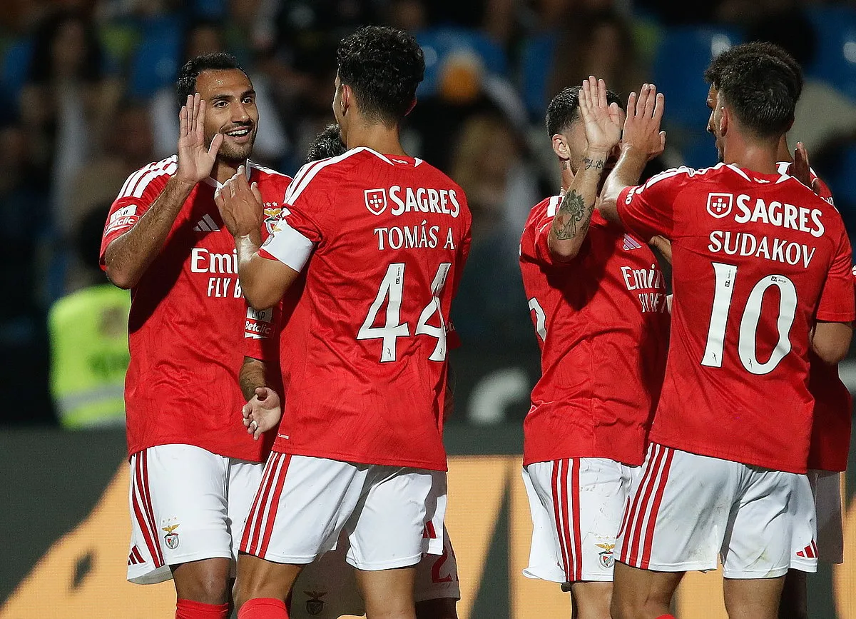 I Liga. Benfica conquista primeira vitória ao golear Casa Pia em Rio Maior