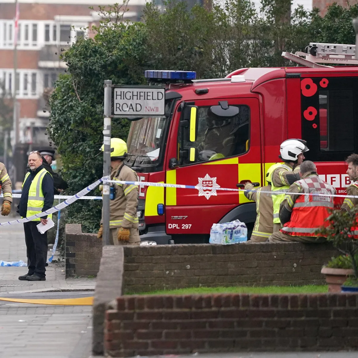 Nach Brandanschlag in London - Vier junge Männer bekennen sich schuldig, Krankenwagen einer jüdischen Hilfsorganisation angezündet zu haben