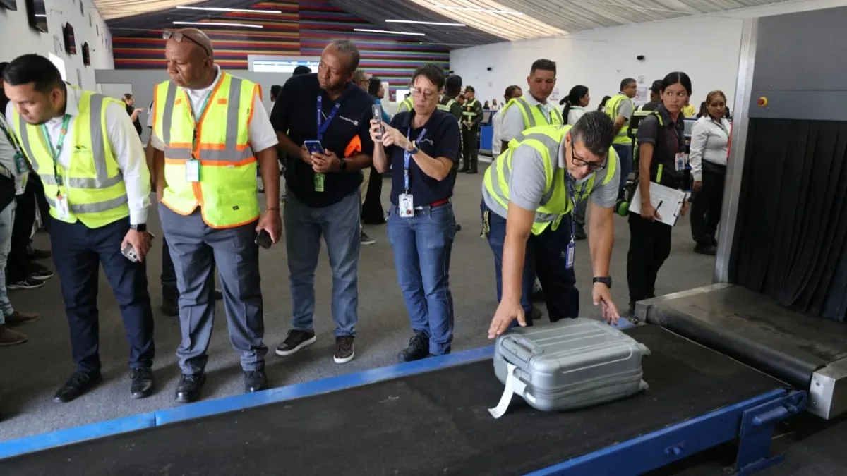 Venezuela reabre principal aeroporto no dia 1º de setembro após danos causados por terremotos