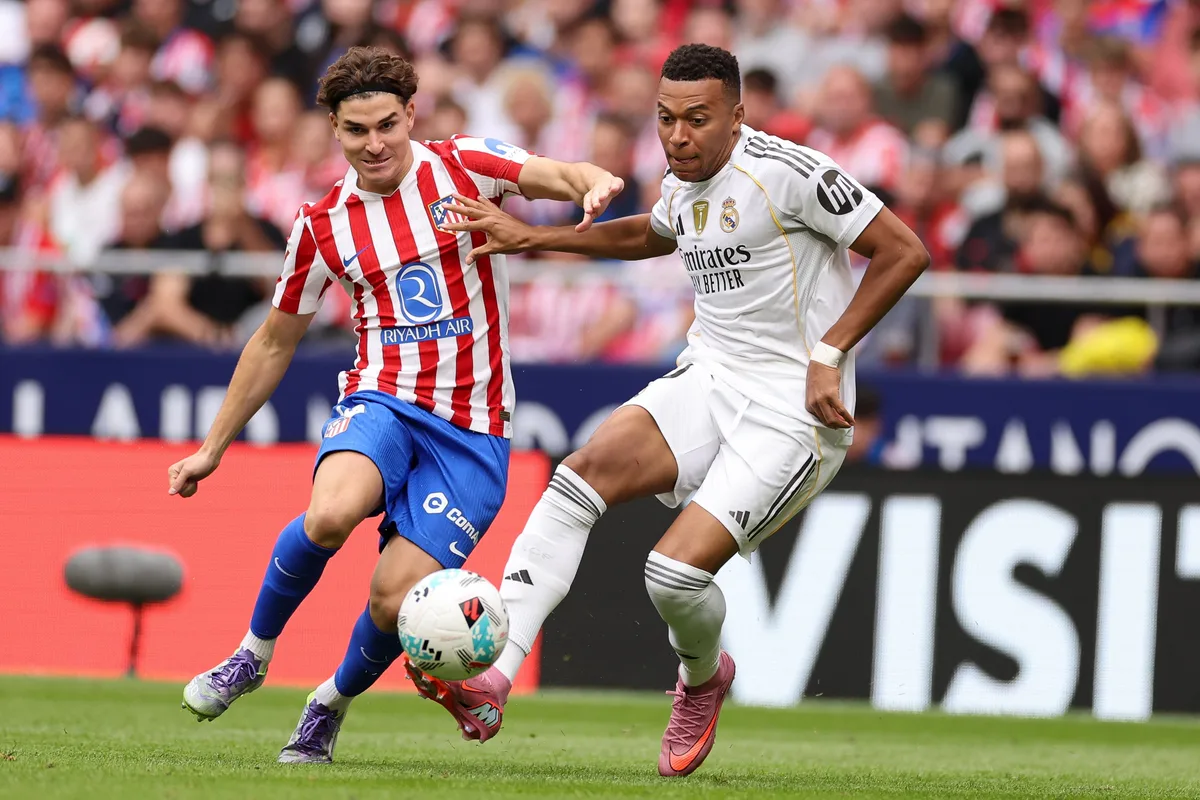 Julián y Mbappé, polos opuestos del derbi