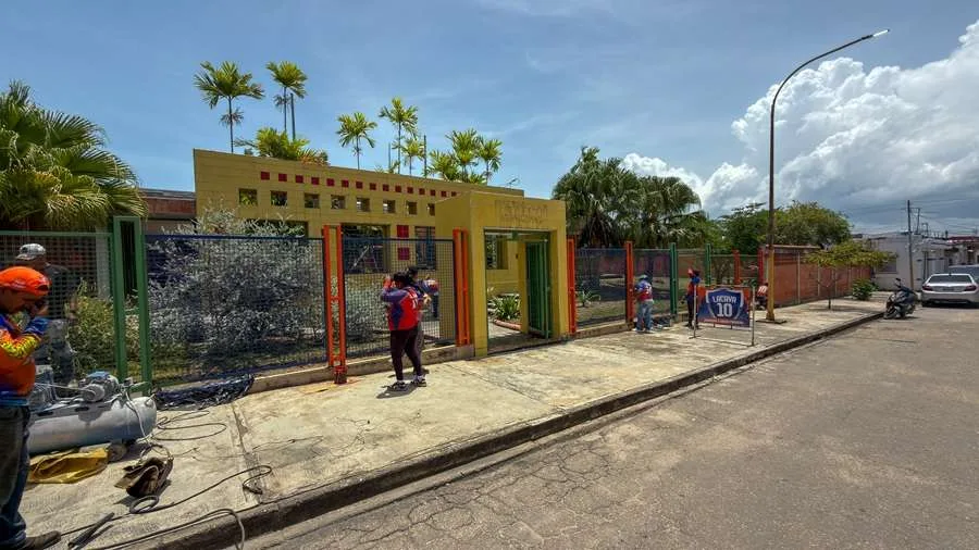 Venezuela Renace rehabilita residencias en Puerto Cabello afectadas por terremotos