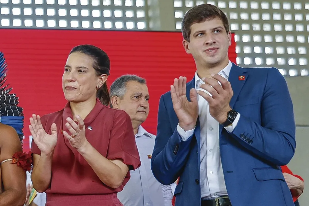 Lyra amplia vantagem sobre Campos em PE, aponta Datafolha